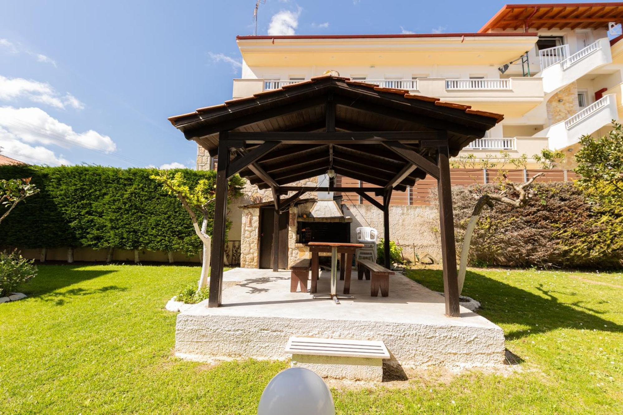 Toli Apartments Kallithea  Экстерьер фото